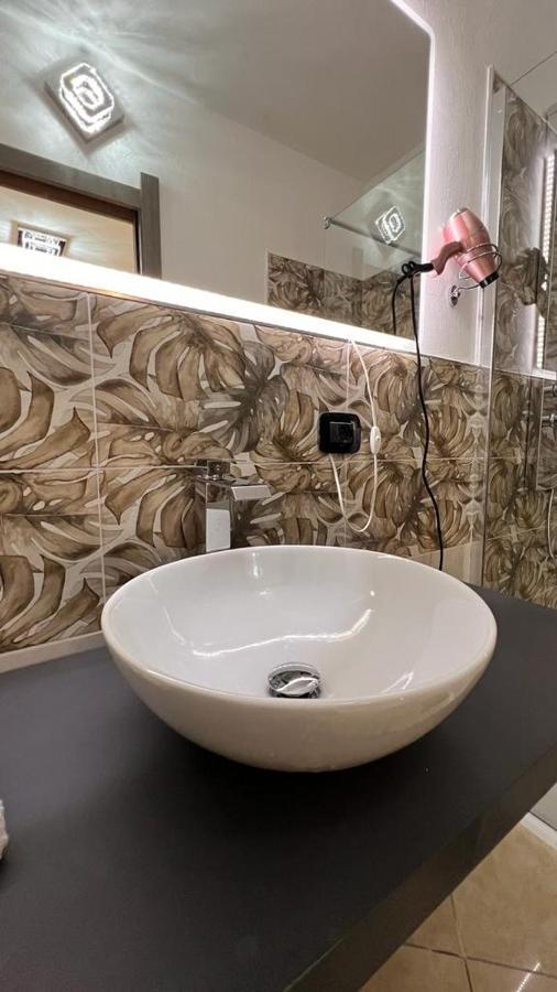 Come Per Incanto Rooms Боса Экстерьер фото