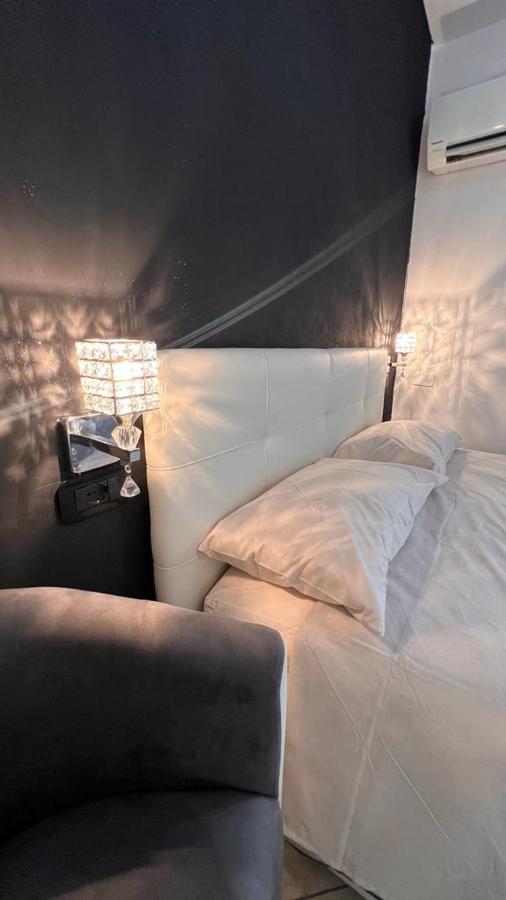 Come Per Incanto Rooms Боса Экстерьер фото